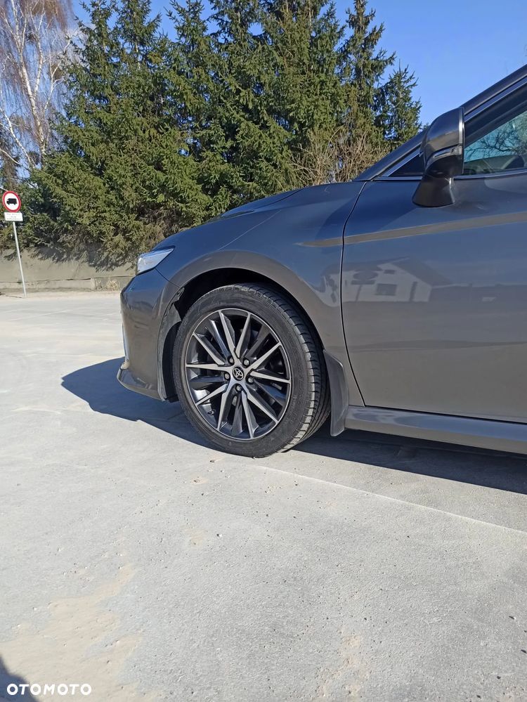 Toyota Camry 2.5 Hybrid Executive CVT - 16