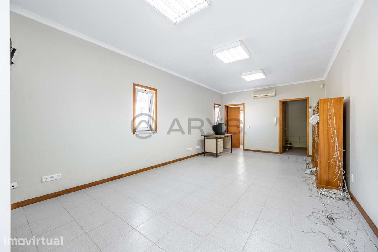 MORADIA T5 EM MARIZ, BARCELOS - Grande imagem: 2/60