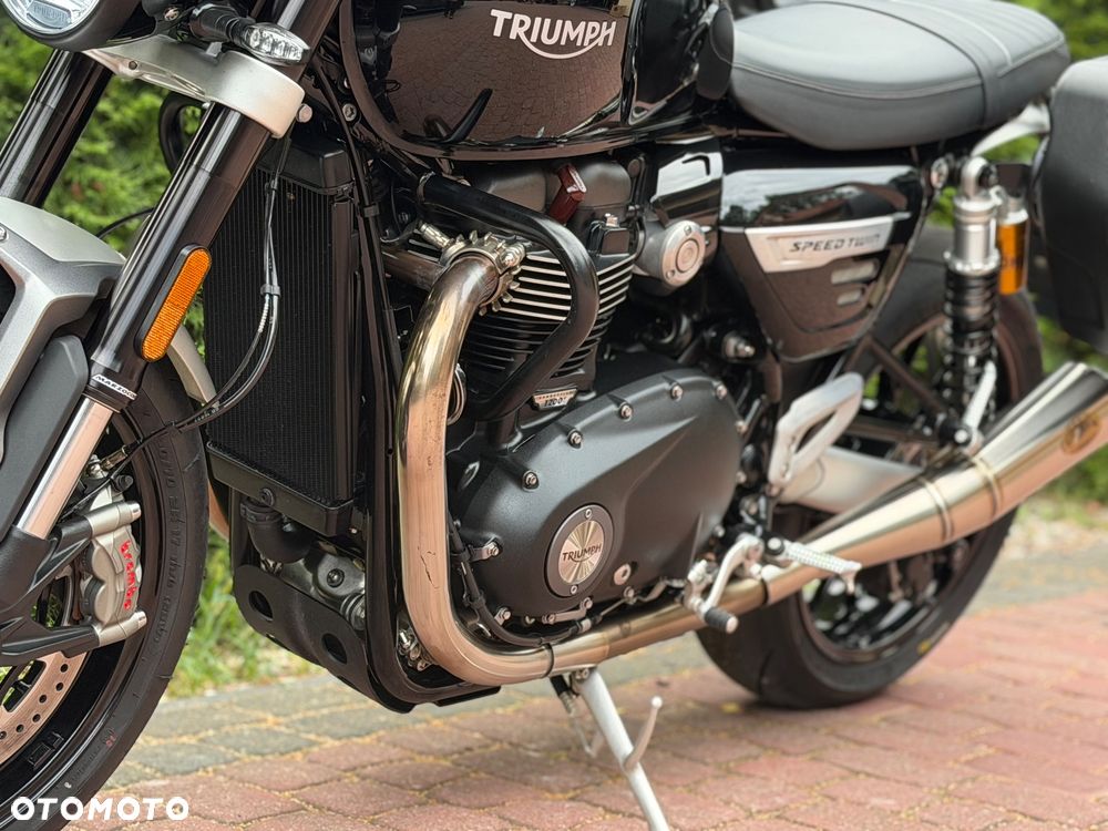 Triumph Speed Twin - 17