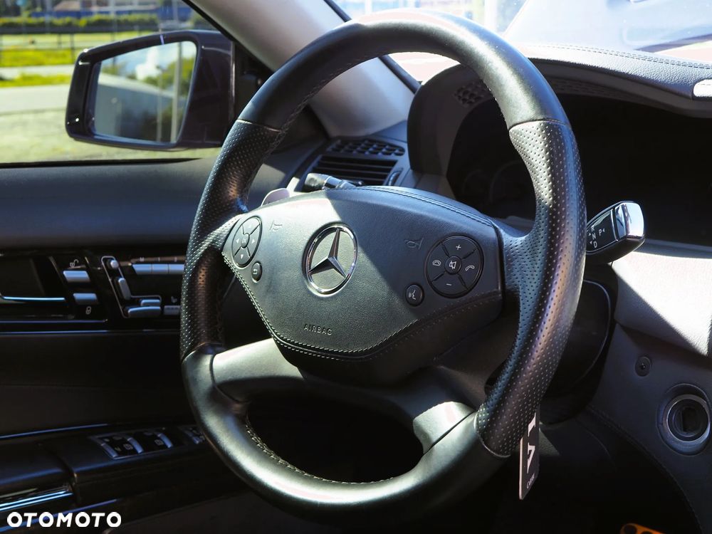 Mercedes-Benz CL 63 AMG - 25
