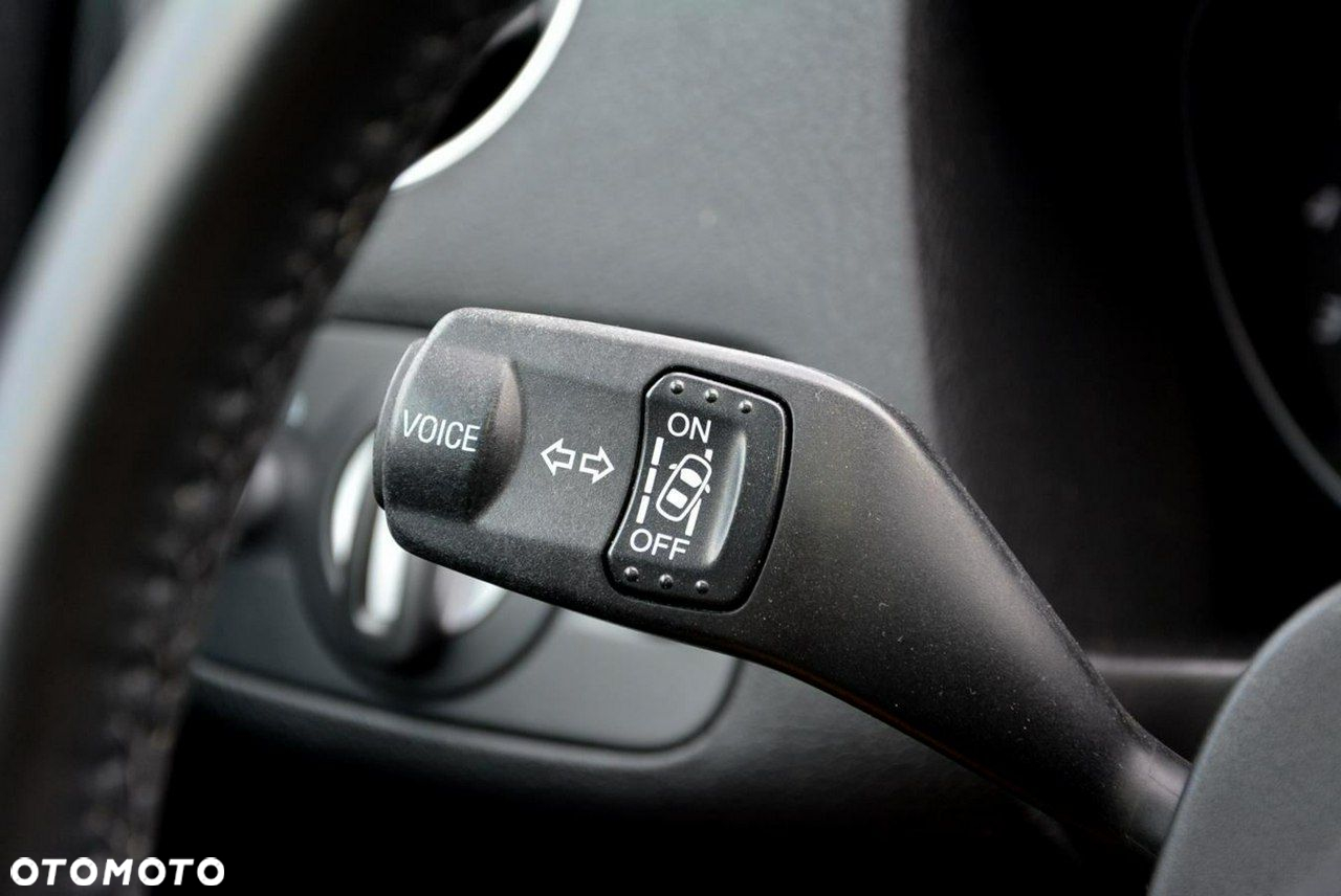 Ford Mondeo 2.0 EcoBoost Titanium - 33