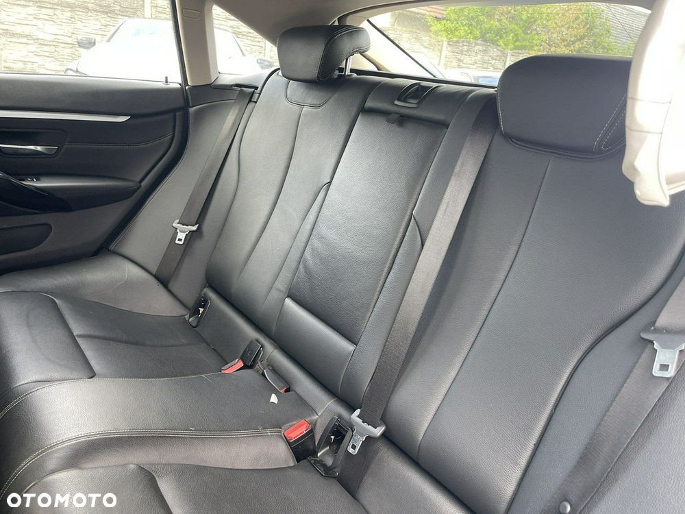 BMW Seria 4 420i GPF xDrive Advantage sport - 14