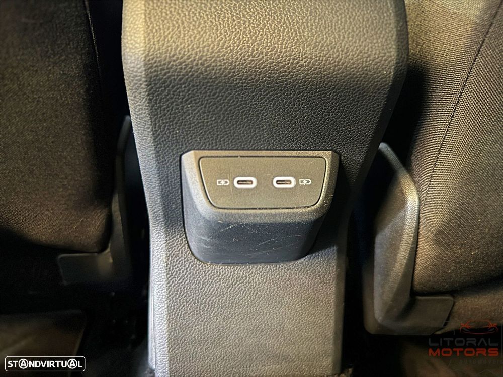 VW Polo 1.0 TSI Urban DSG - 37