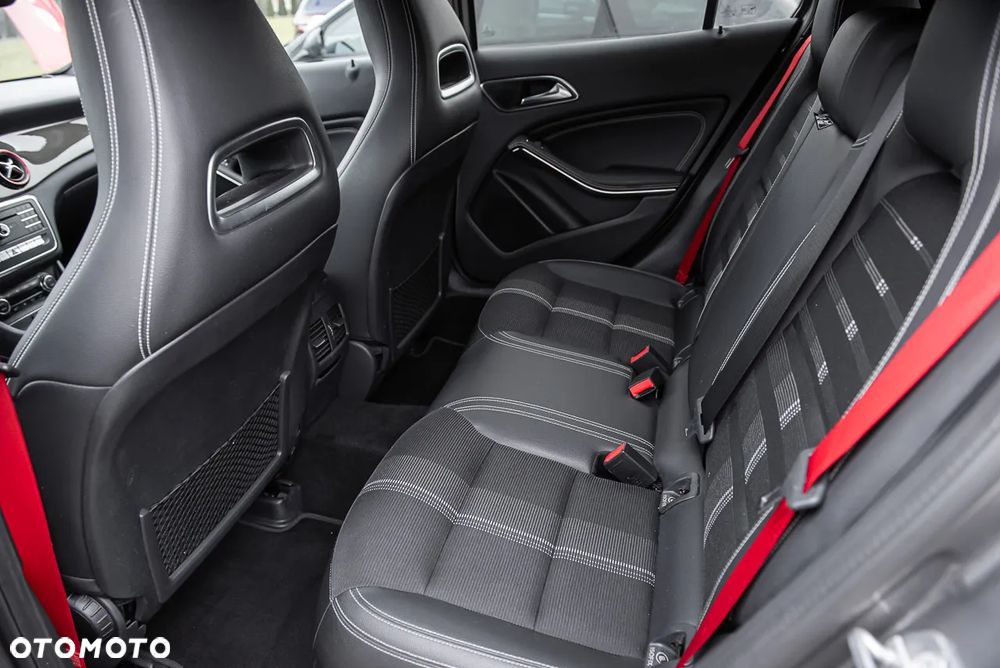 Mercedes-Benz GLA 200 7G-DCT Edition 1 - 27