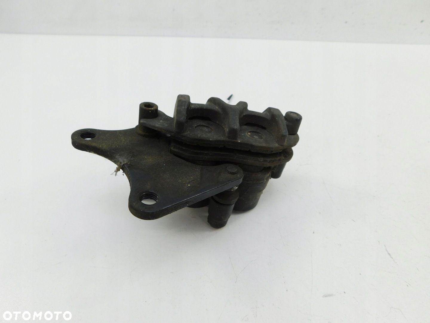 SKUTER ELEKTRYCZNY NIU ZACISK HAMULCA PRZÓD - 7