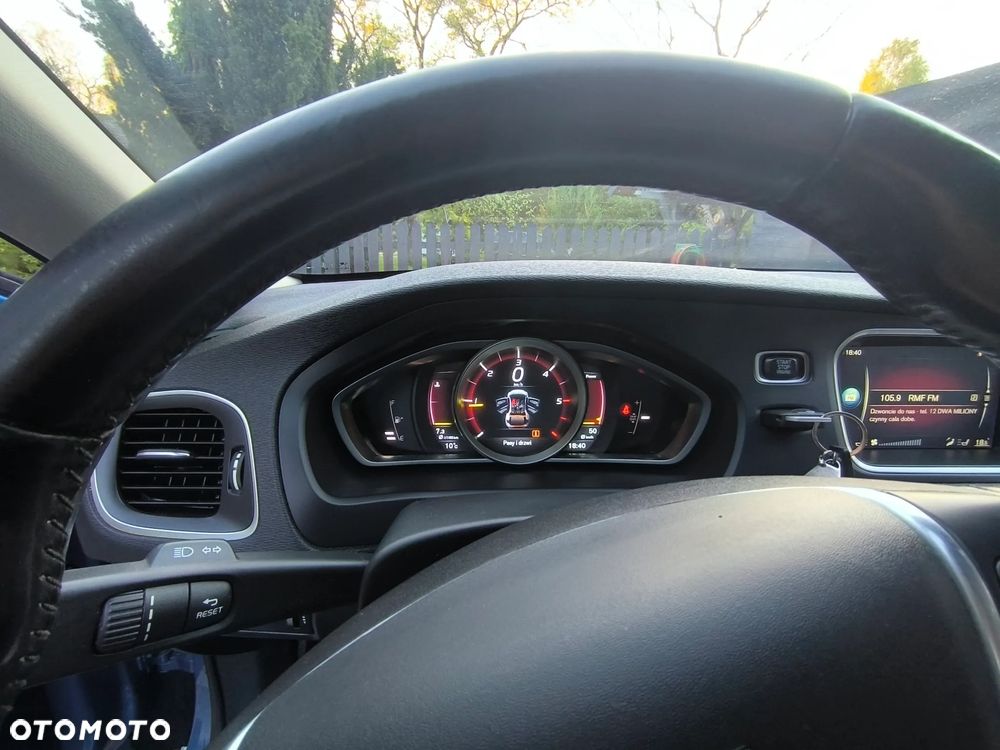 Volvo V40 D4 Summum - 11
