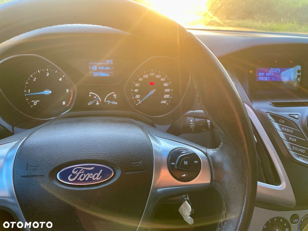 Ford Focus 1.6 TDCi DPF Champions Edition - 21