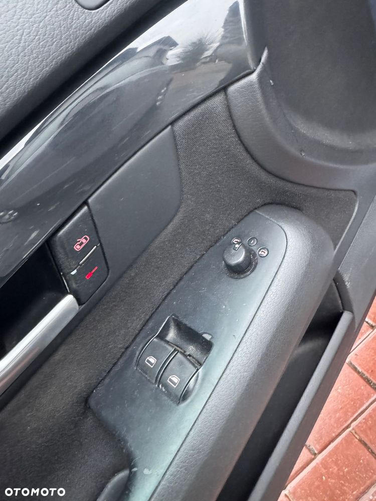 Audi A4 Limousine - 14