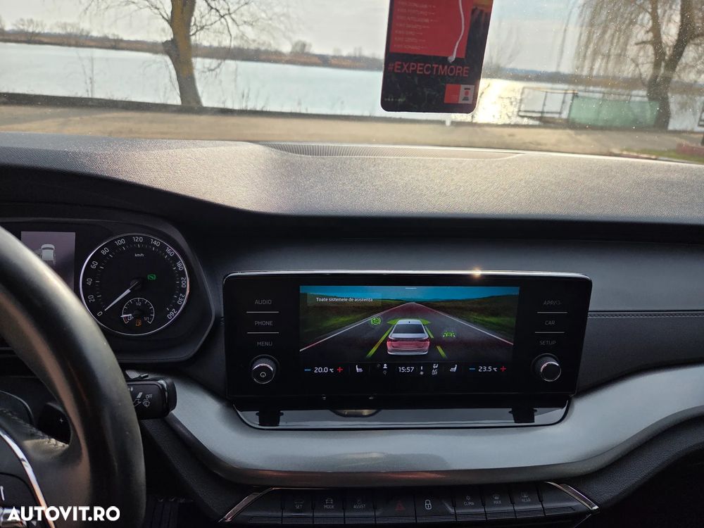 Skoda Octavia 2.0 TDI DSG Style - 13