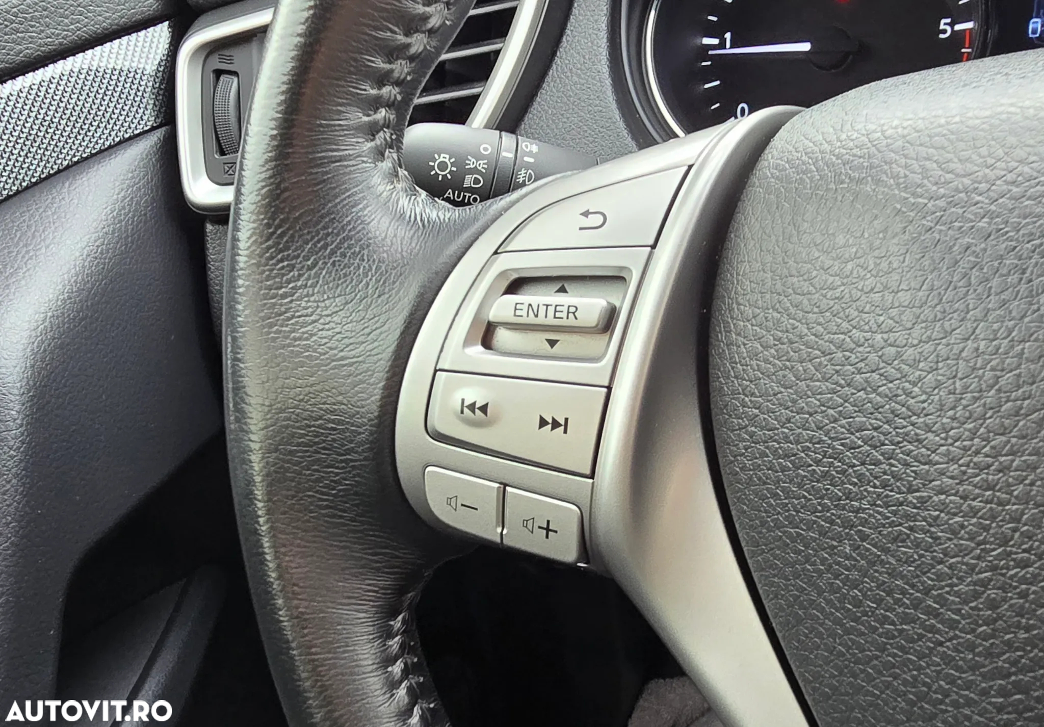 Nissan X-Trail 1.6 dCi ALL-MODE 4x4i Acenta - 29