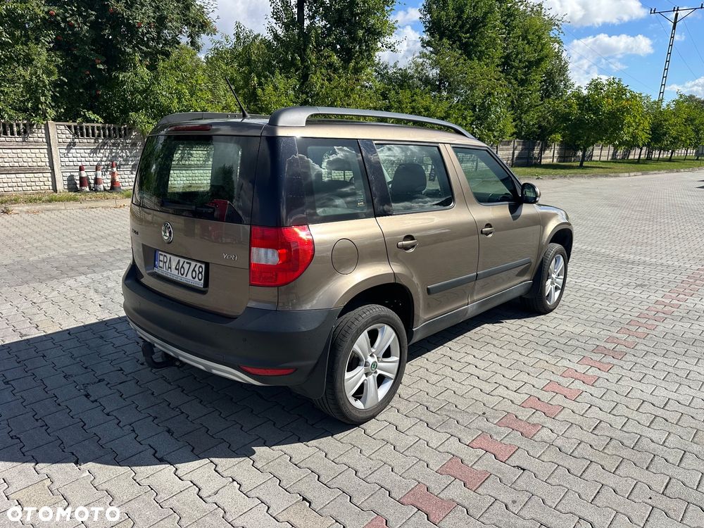 Skoda Yeti 2.0 TDI DPF 4x4 Active - 4