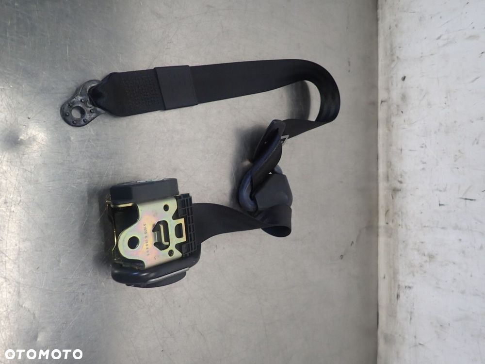 PAS PRAWY PRZEDNI BEZPIECZEŃSTWA AUDI A2 - 2