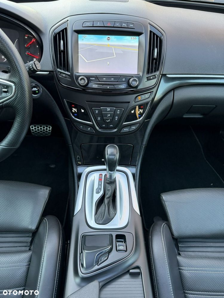 Opel Insignia - 36
