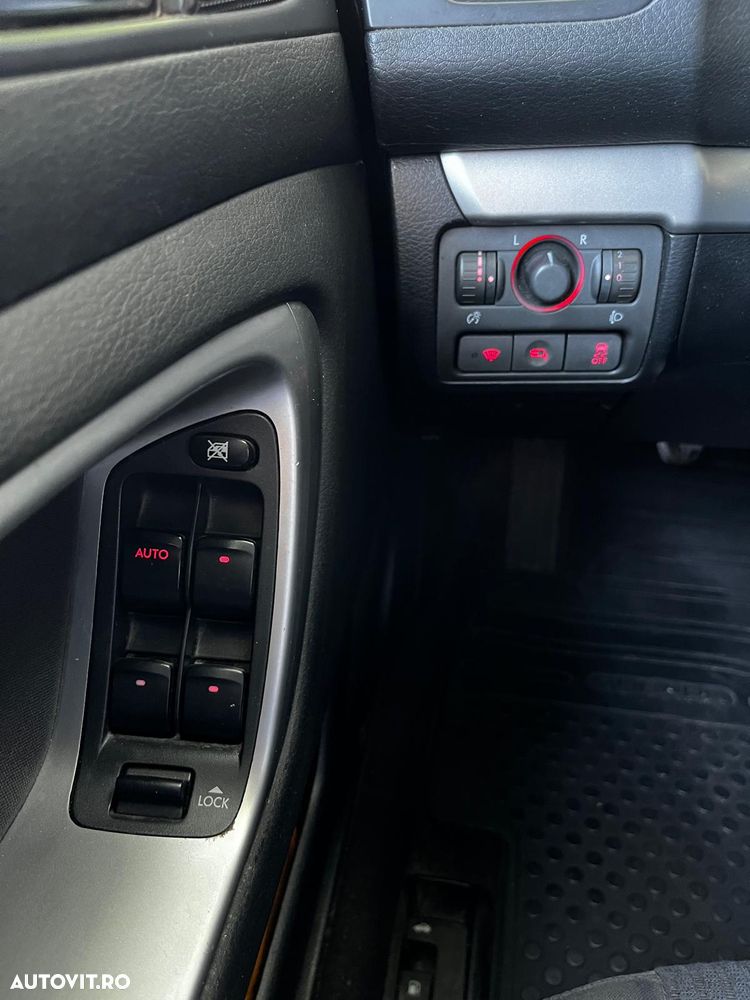 Subaru Legacy 2.0 AC - 11