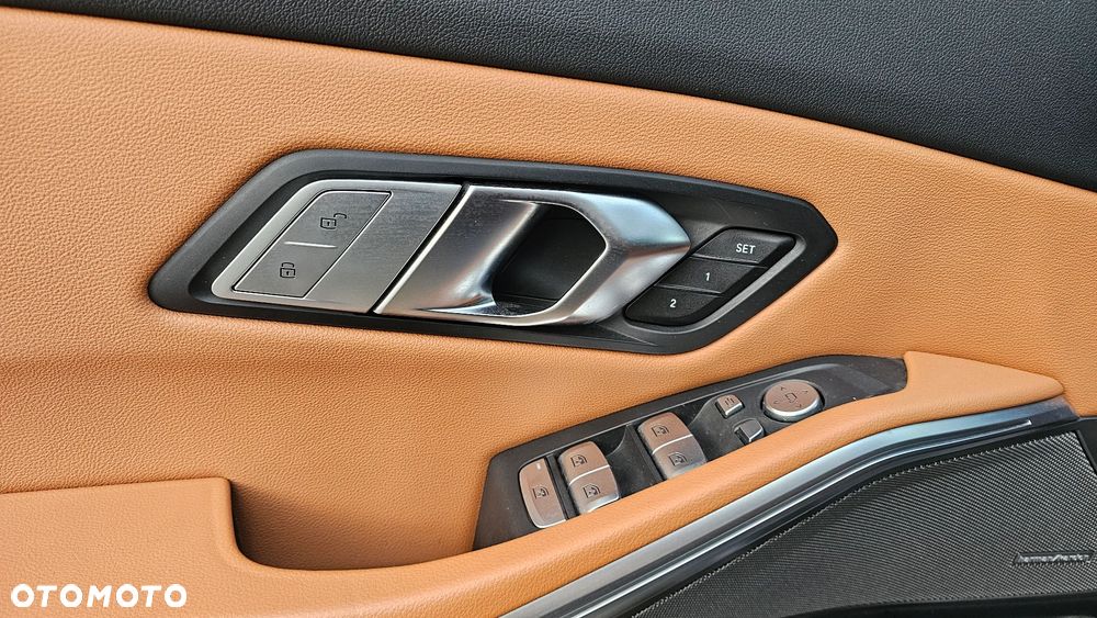 BMW Seria 3 330i GPF xDrive M Sport - 15