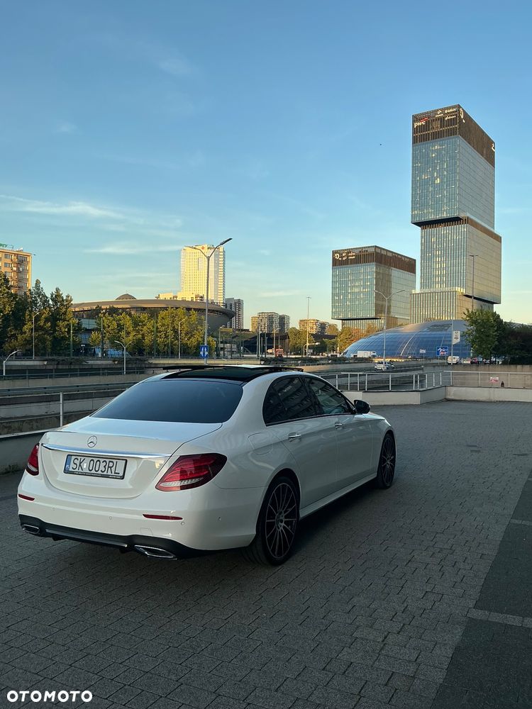 Mercedes-Benz Klasa E 220 d 4-Matic AMG - 1