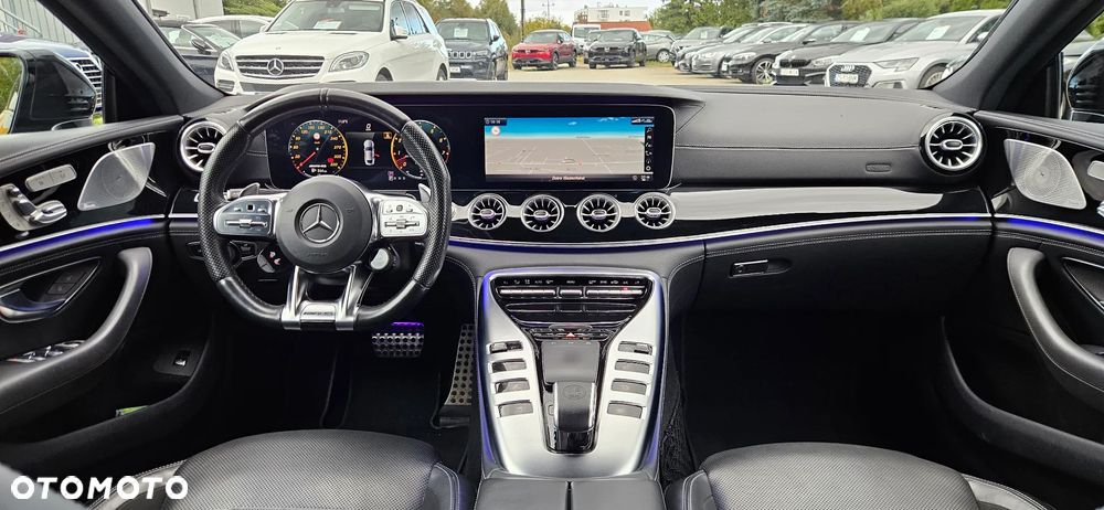 Mercedes-Benz AMG GT 43 4-Matic+ - 17
