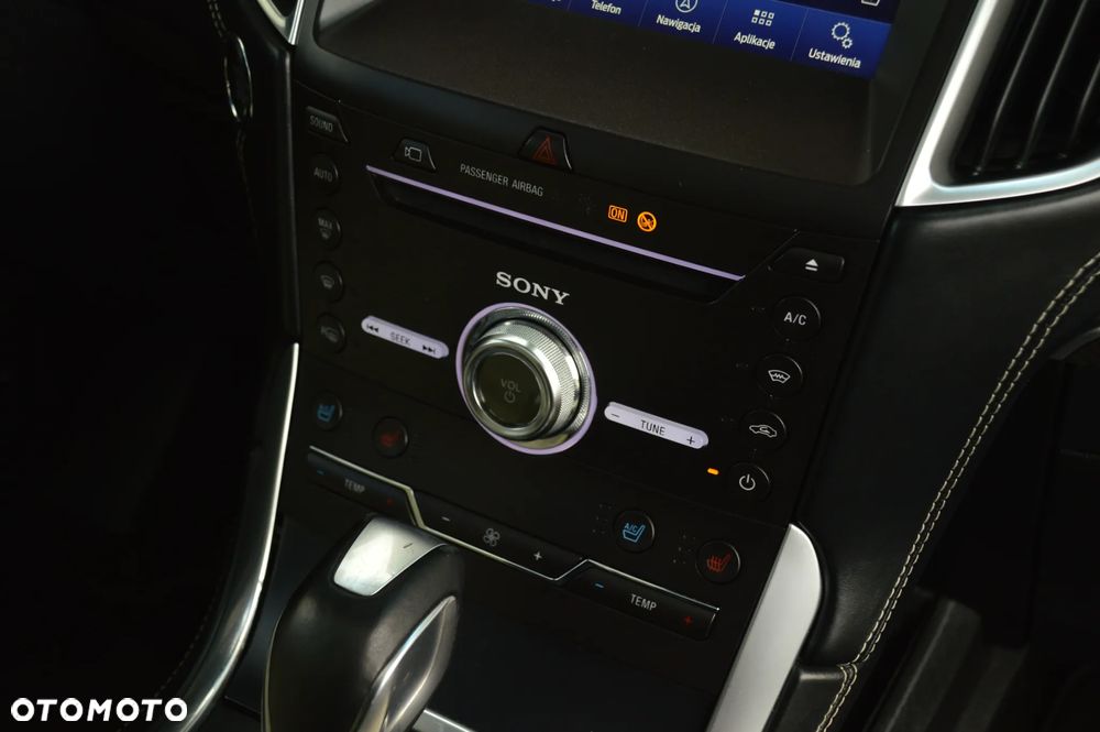 Ford Edge - 17