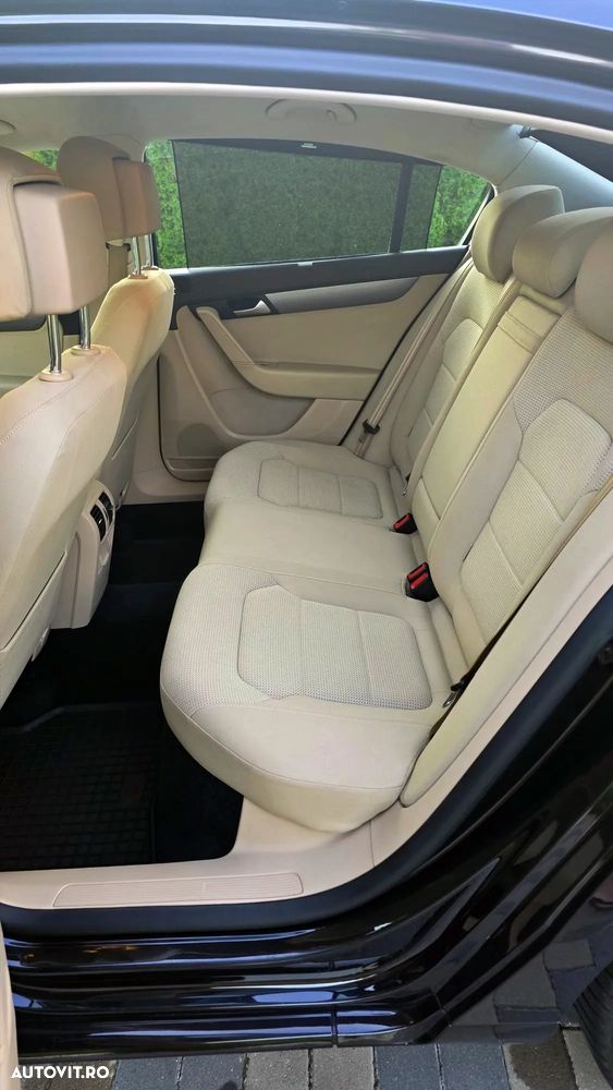 Volkswagen Passat - 14
