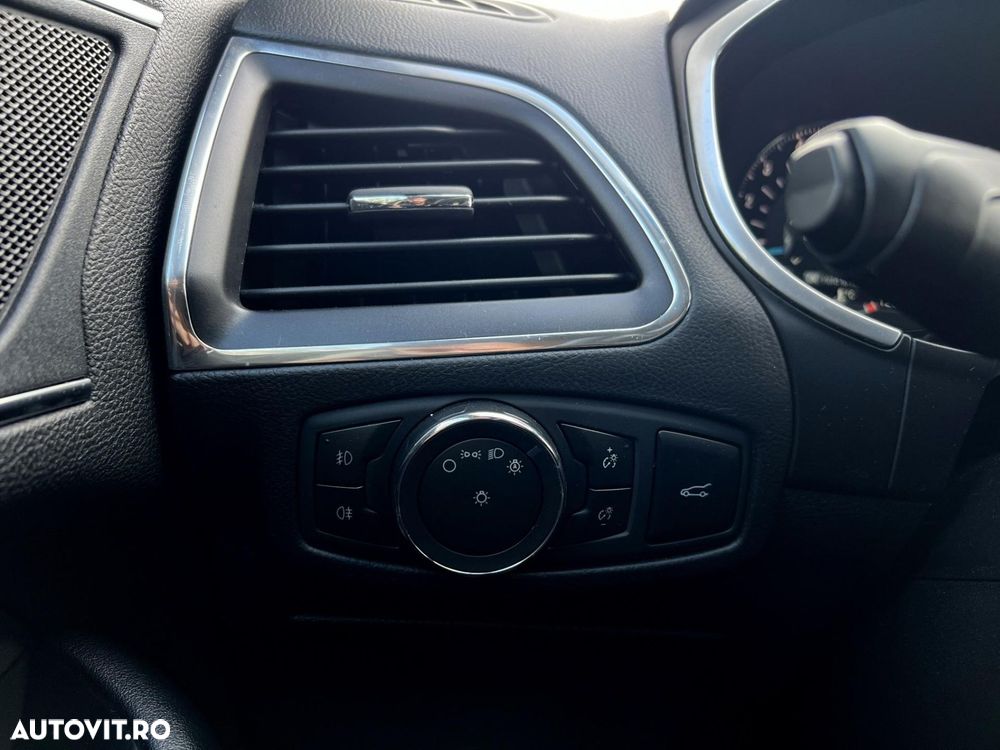 Ford Edge - 29