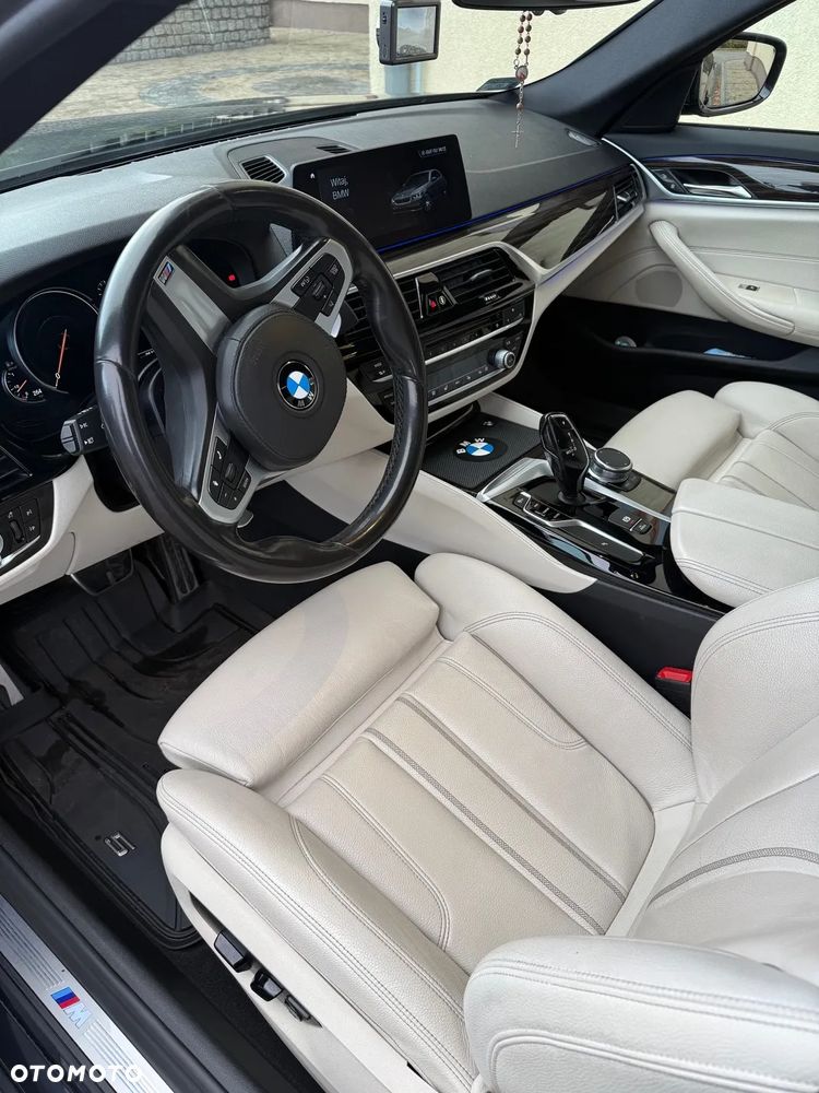 BMW Seria 5 520d xDrive - 5