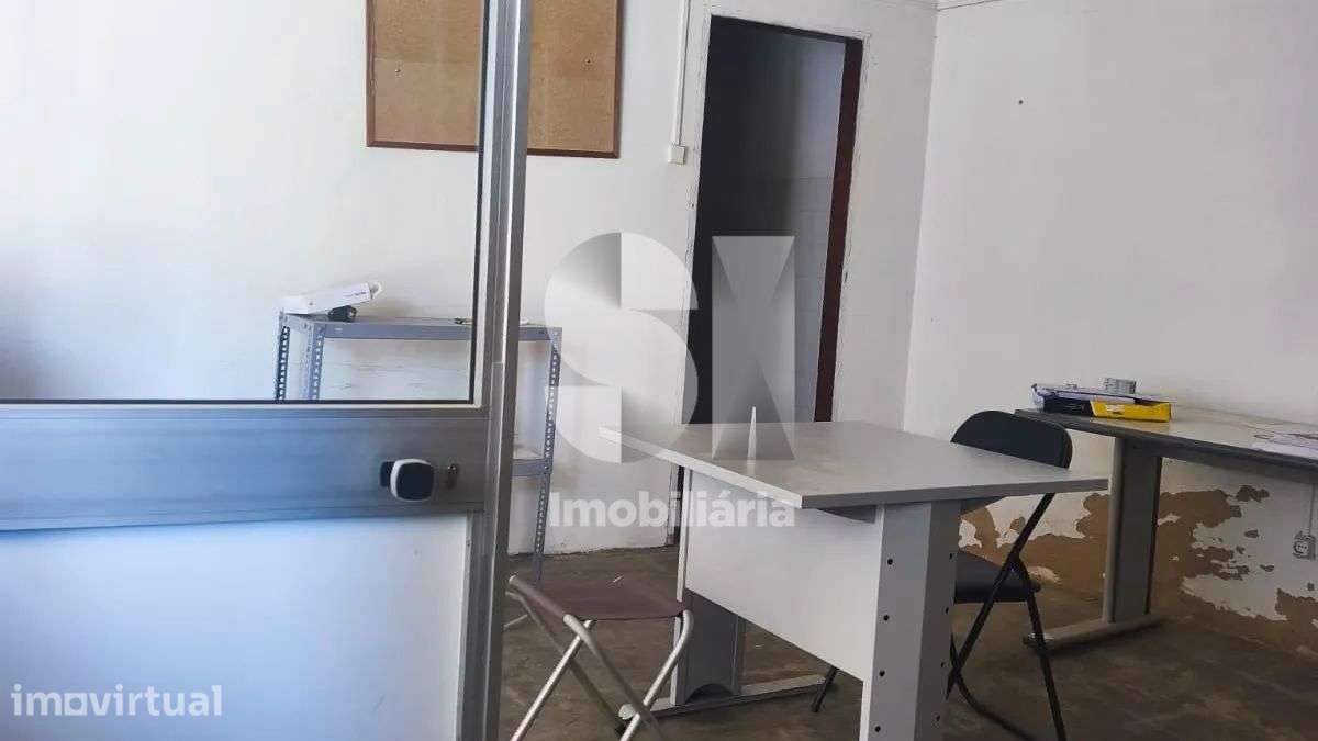 Garagem com Escritório - Grande imagem: 3/8