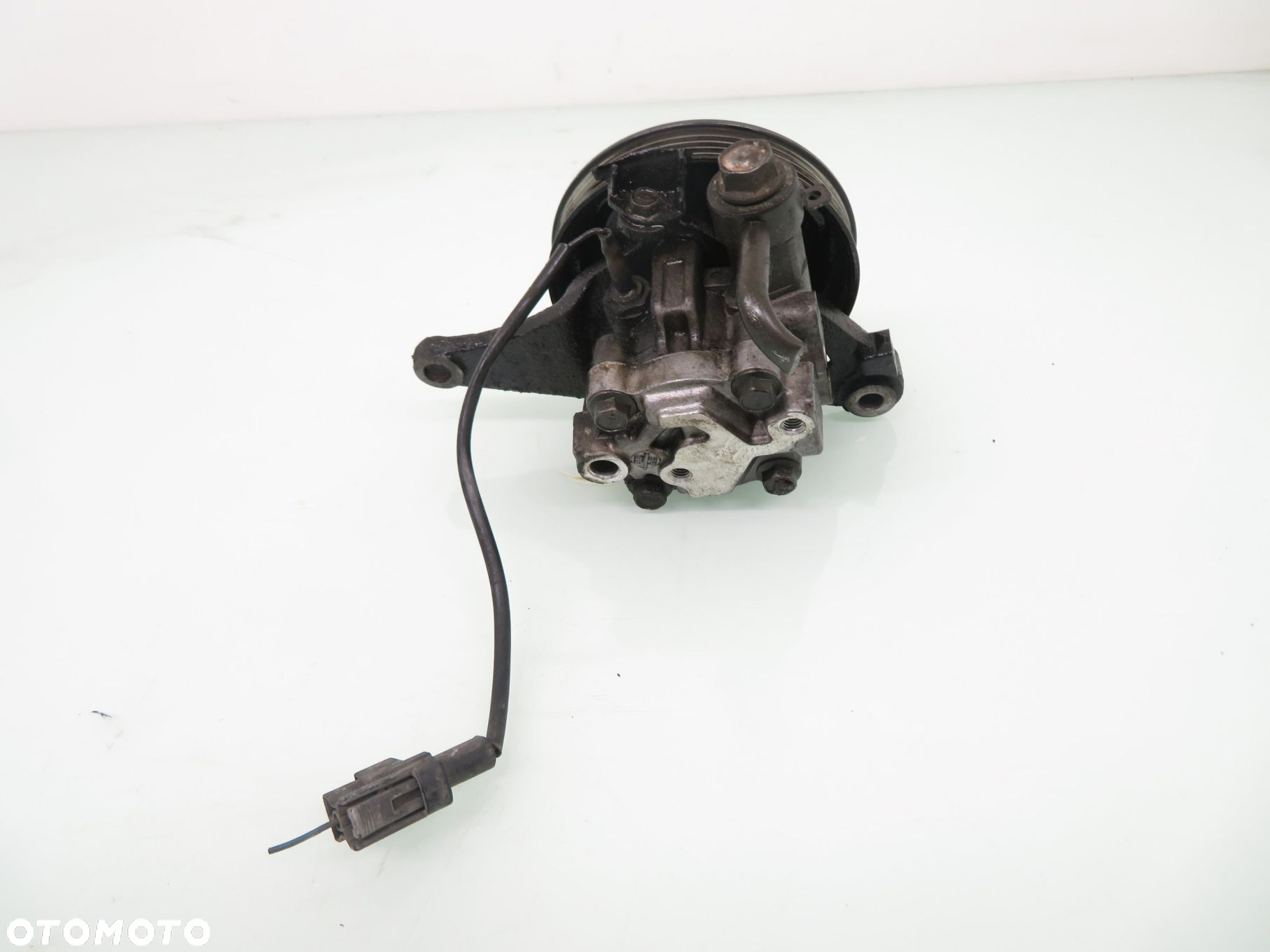 POMPA WSPOMAGANIA MAZDA 626 IV 2.0 - 3