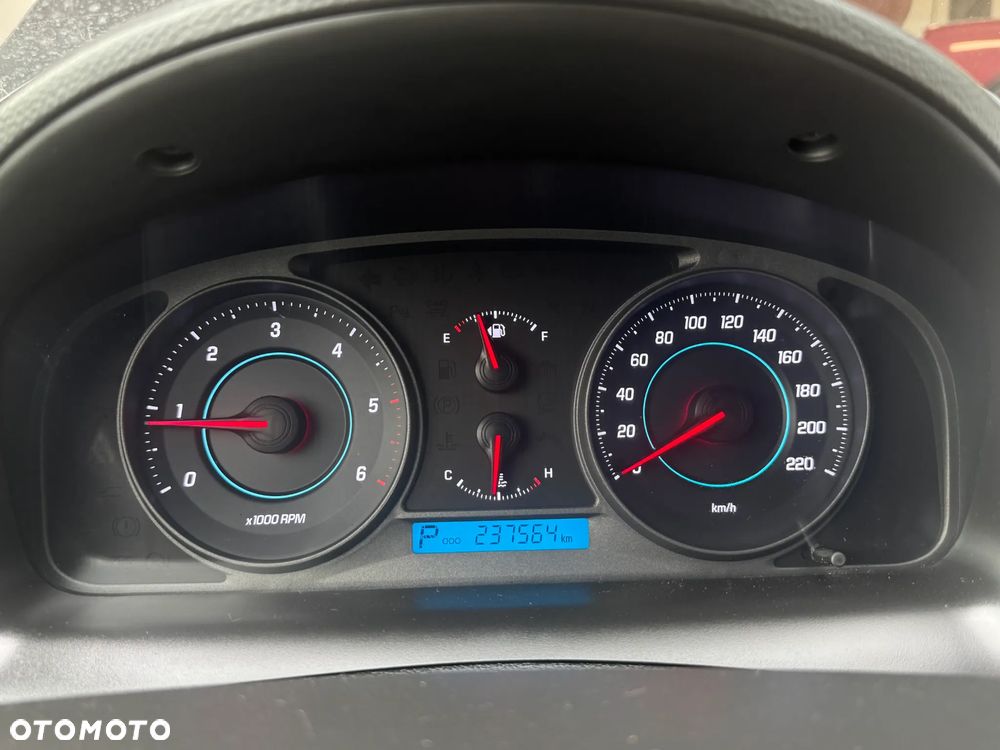 Chevrolet Captiva 2.2 D LTZ - 13