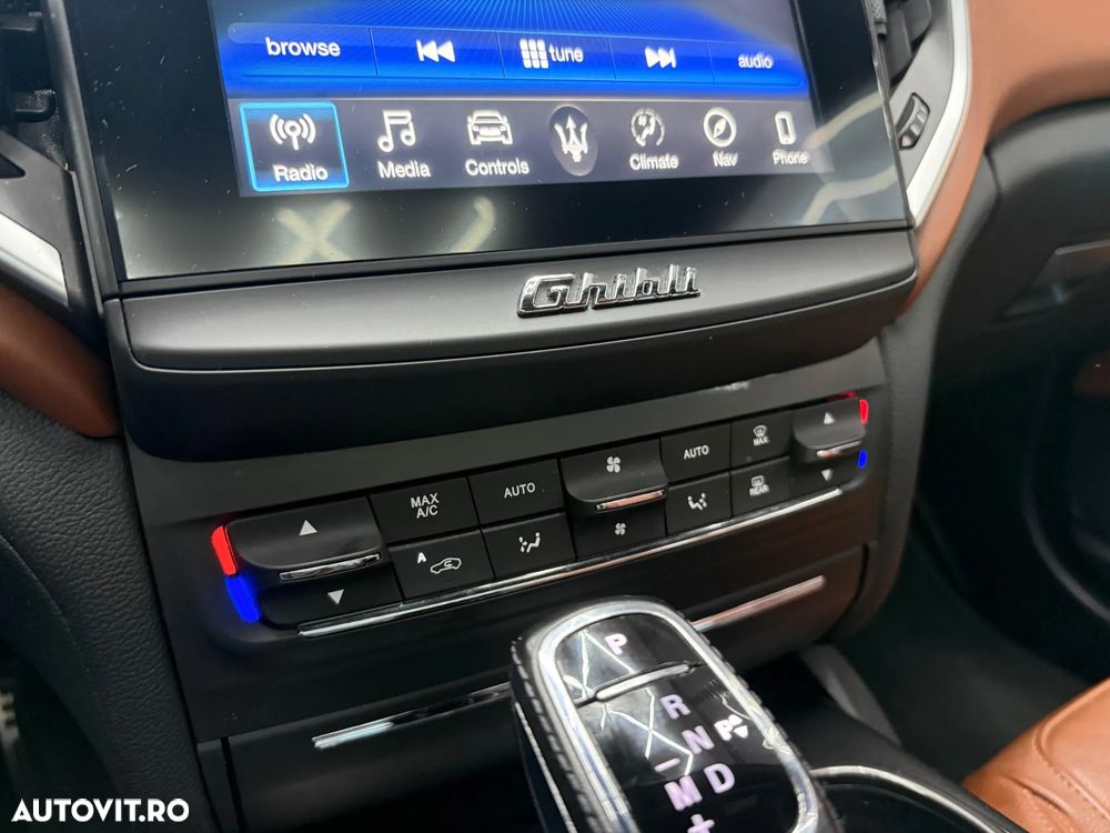 Maserati Ghibli Diesel GranSport - 13