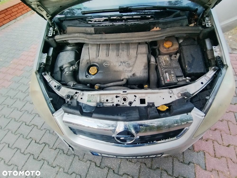 Opel Zafira 1.9 CDTI - 11