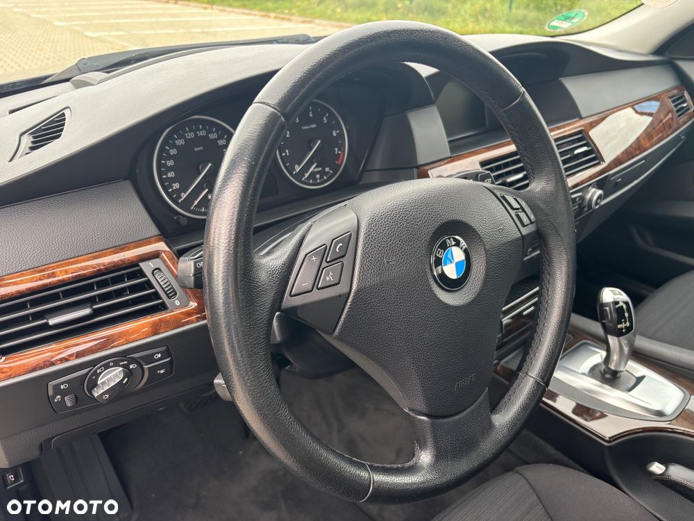 BMW Seria 5 530i - 14