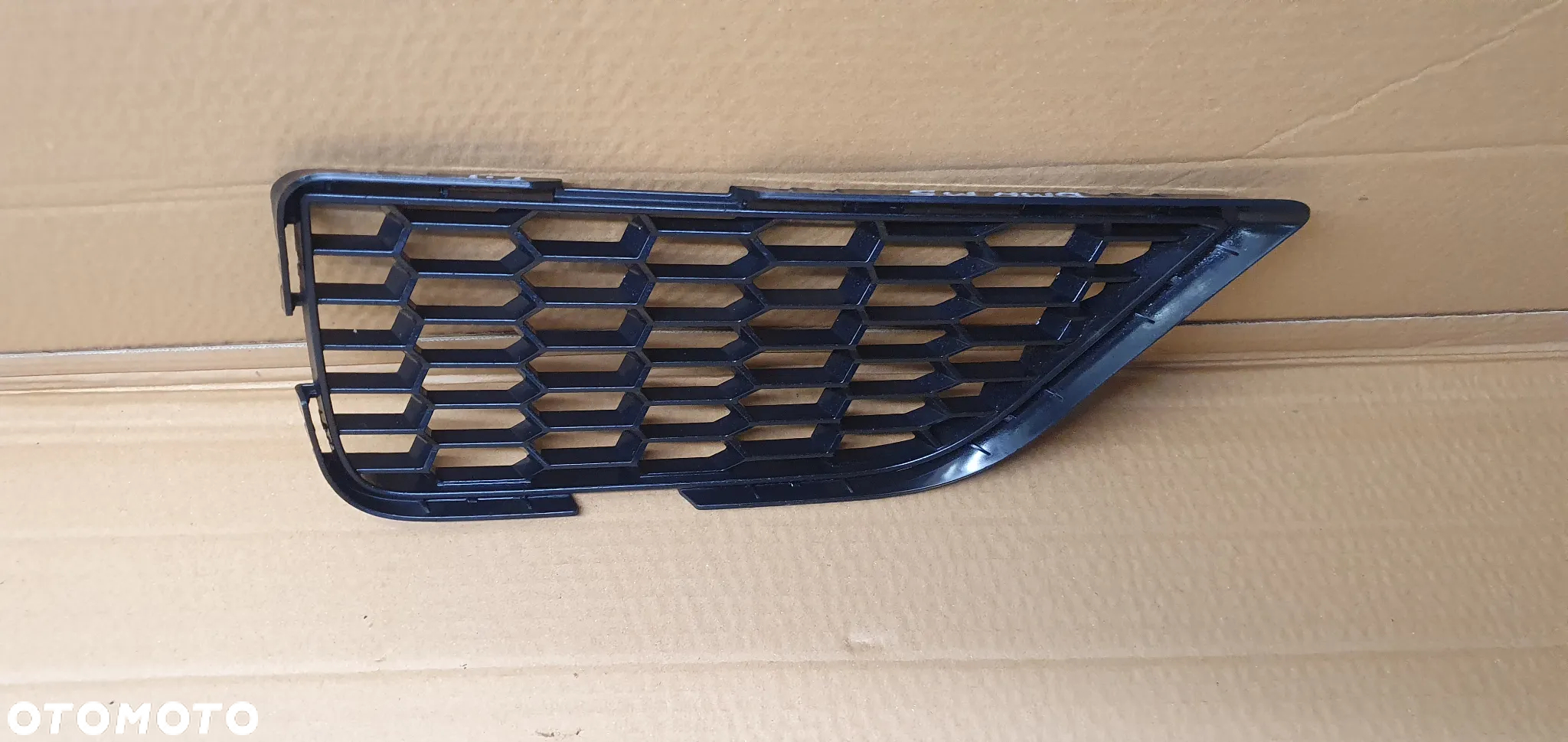 Kratka zderzaka prawy przód przednia prawa BMW M5 G30 F90 8065318 - 2