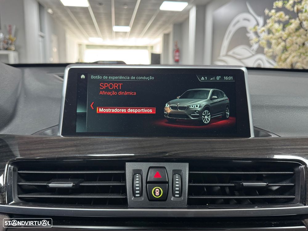 BMW X1 sDrive18d Aut. Sport Line - 38