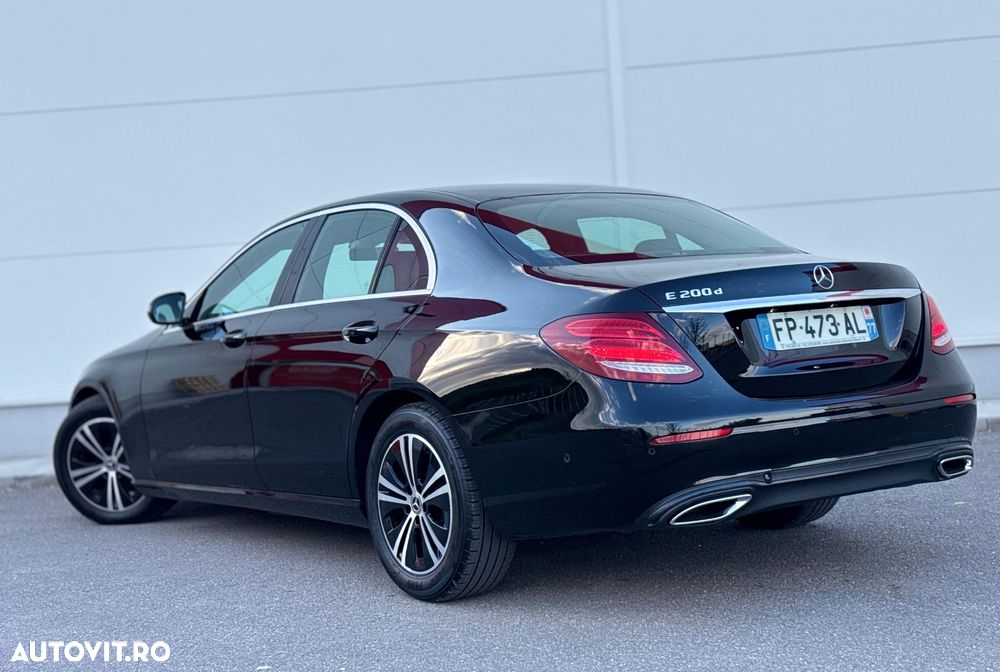 Mercedes-Benz E 200 d 9G-TRONIC Sportstyle Edition - 3