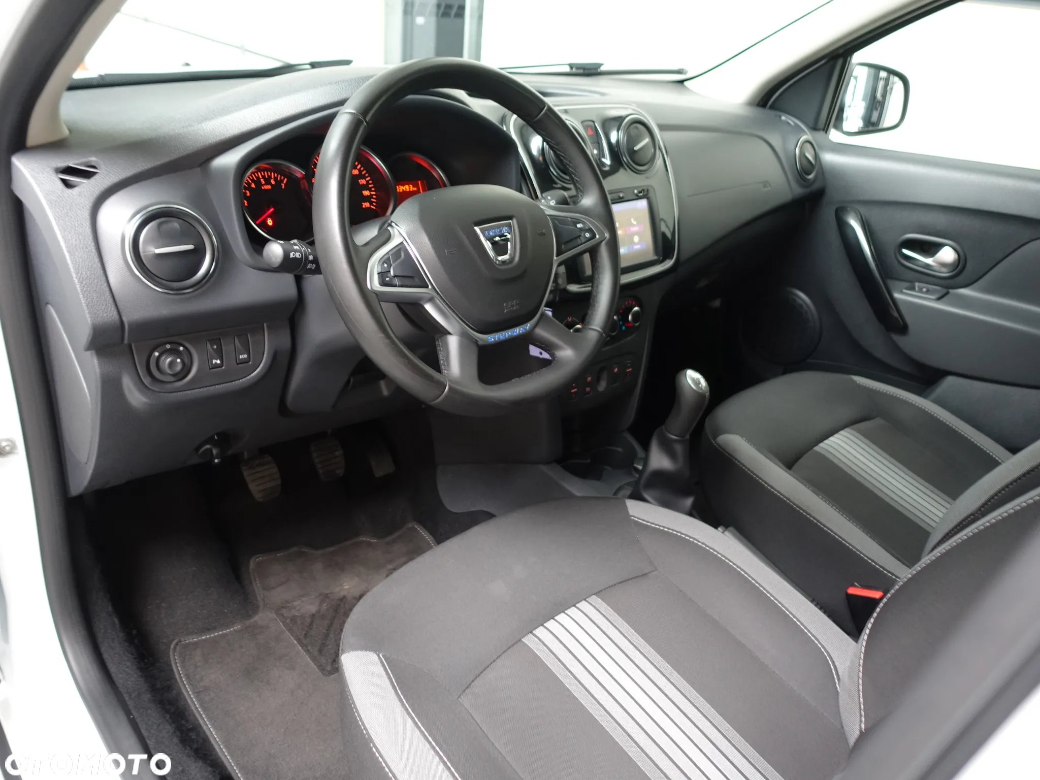 Dacia Sandero Stepway dCi 90 (S&S) Celebration - 10
