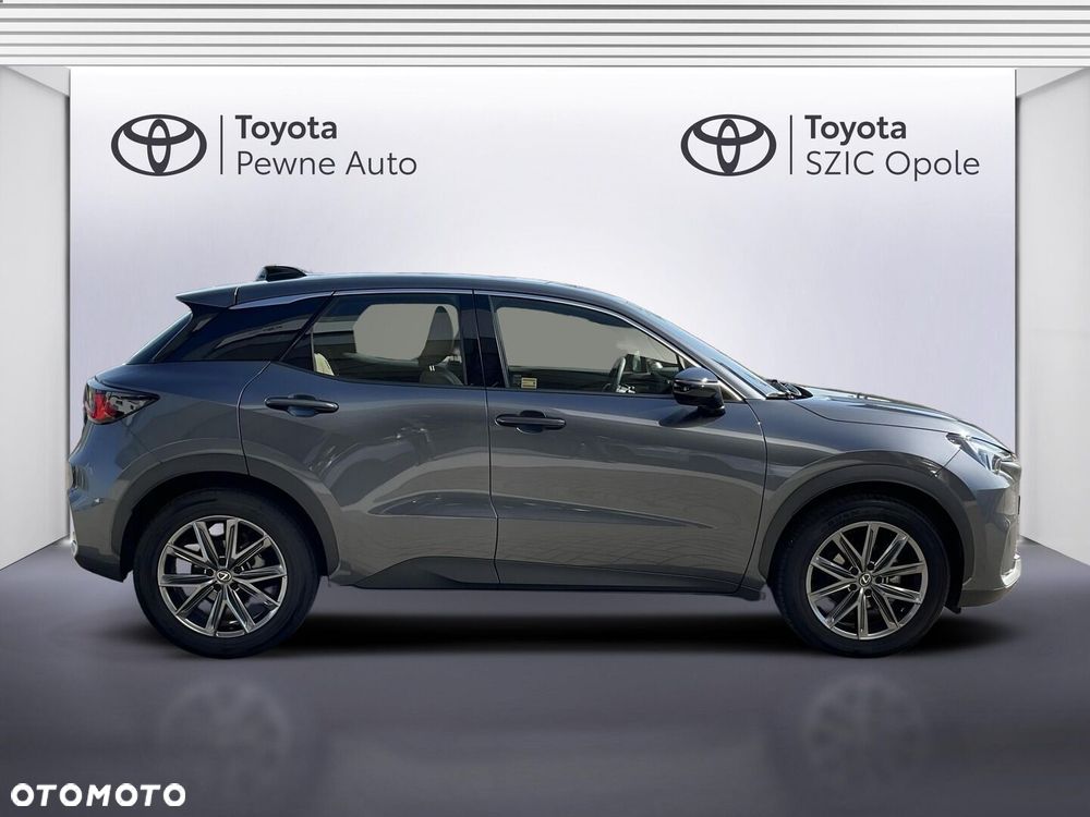 Lexus LBX 1.5 Hybrid - 6