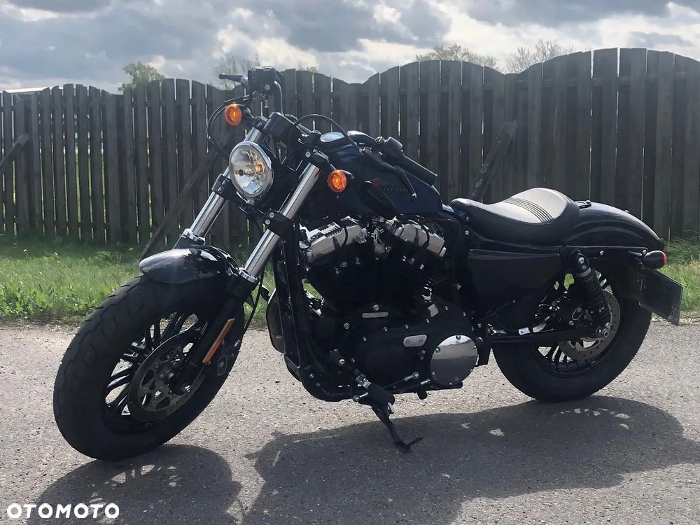 Harley-Davidson Sportster Forty-Eight - 2