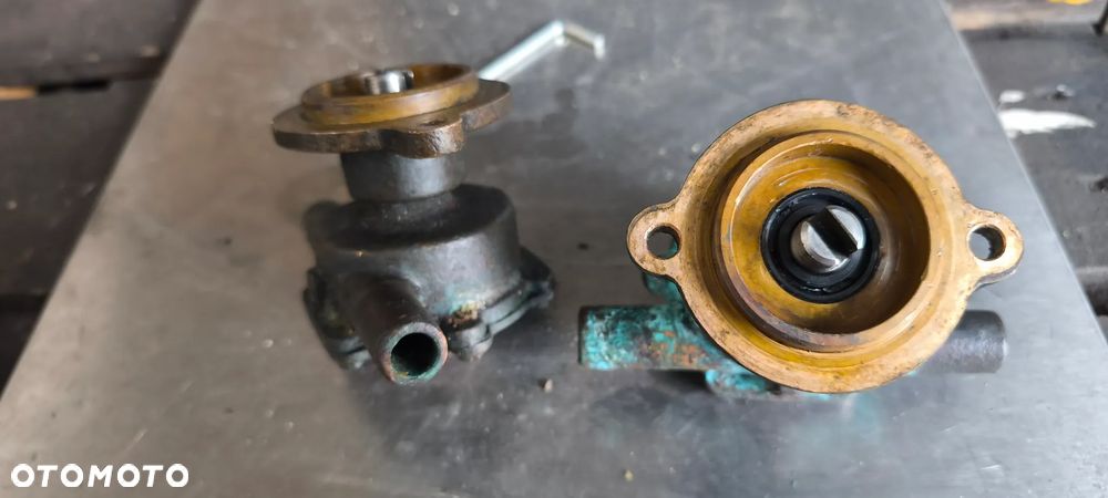 Pompa wody Volvo Penta B18 B20 - 4