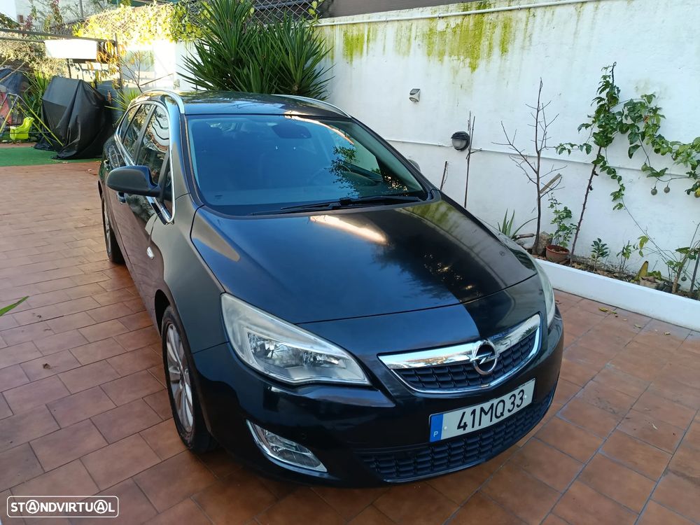 Opel Astra Sports Tourer 1.7 CDTi Cosmo - 2