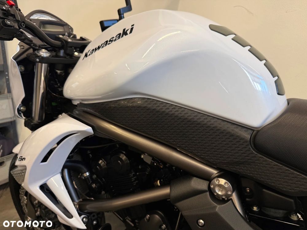Kawasaki ER - 21