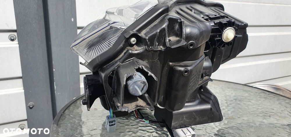 SUZUKI VITARA III LIFT LAMPA LEWY PRZÓD - 2