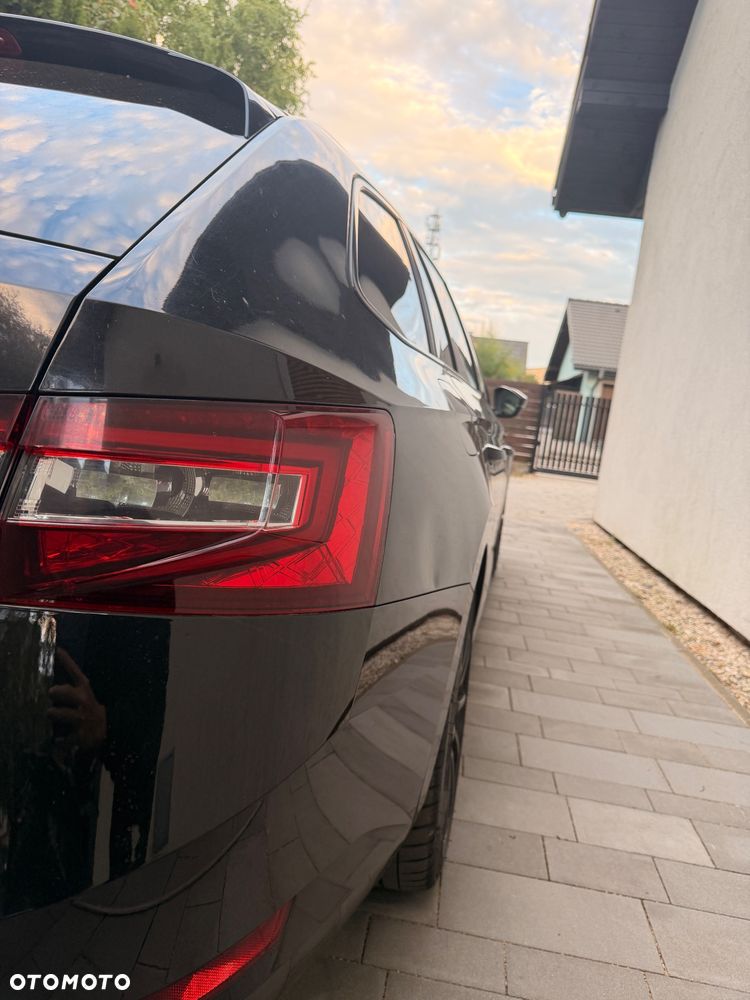 Skoda Superb 2.0 TDI L&K DSG - 29