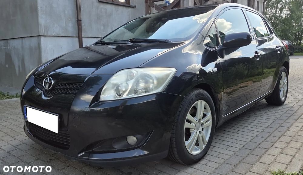 Toyota Auris 2.0 D-4D - 1