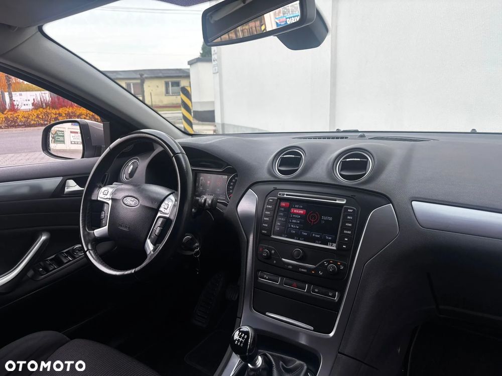 Ford Mondeo 2.0 TDCi Trend - 23