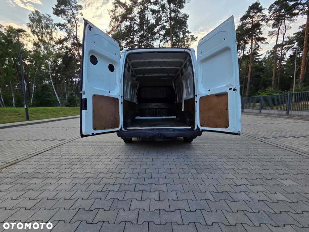 Ford Transit - 11