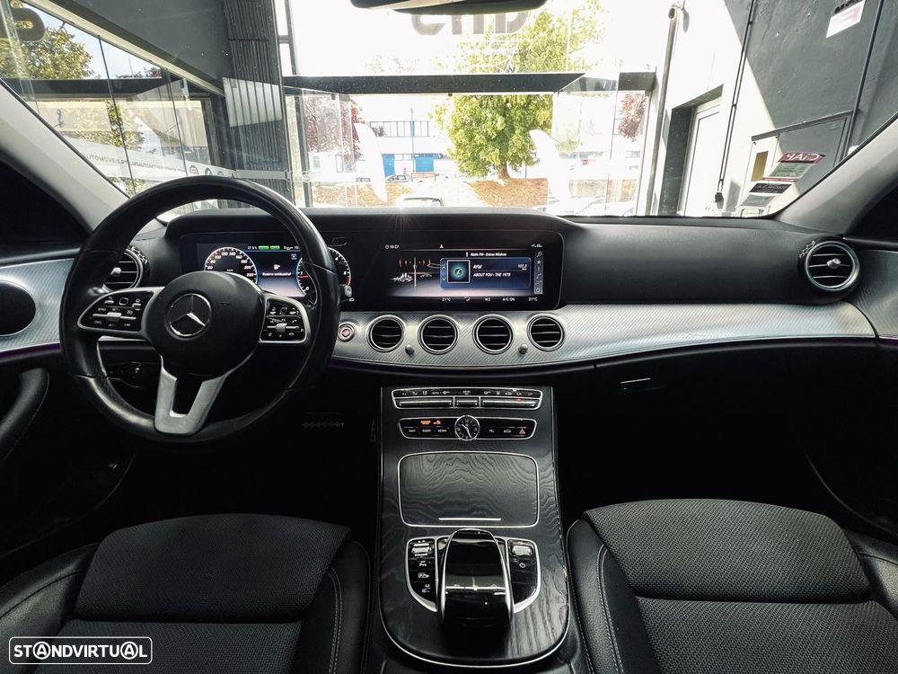 Mercedes-Benz E 300 de Exclusive Line - 22