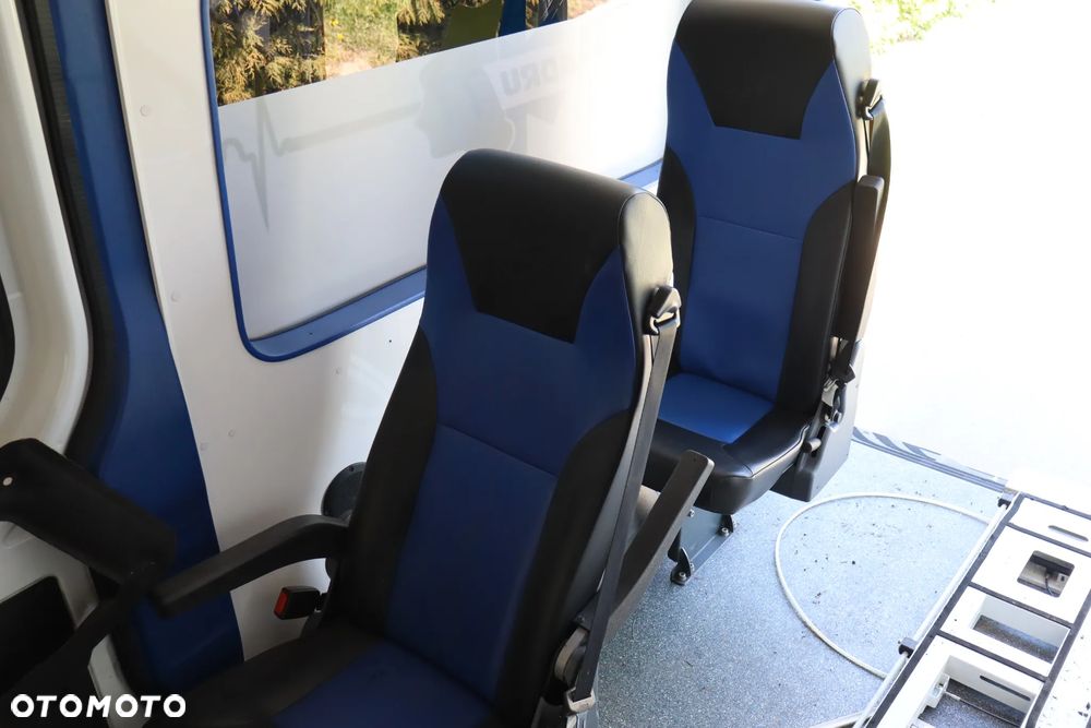 Mercedes-Benz Sprinter 319 - 34
