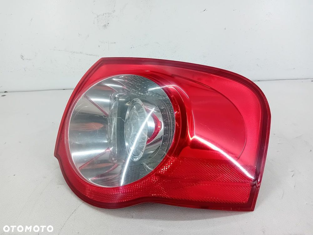 LAMPA TYLNA PRAWA VW PASSAT B6 3C9.945.096N KOMBI - 8