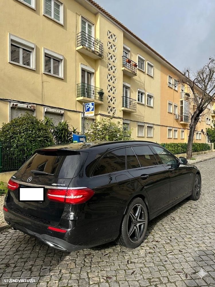 Mercedes-Benz E 300 de AMG Line - 9