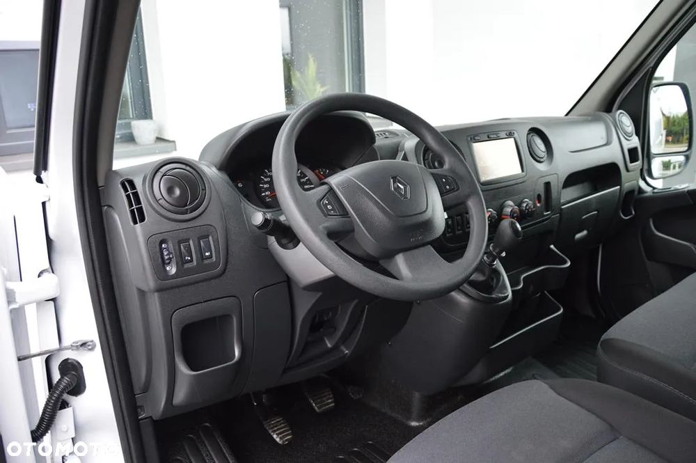 Renault Master - 15